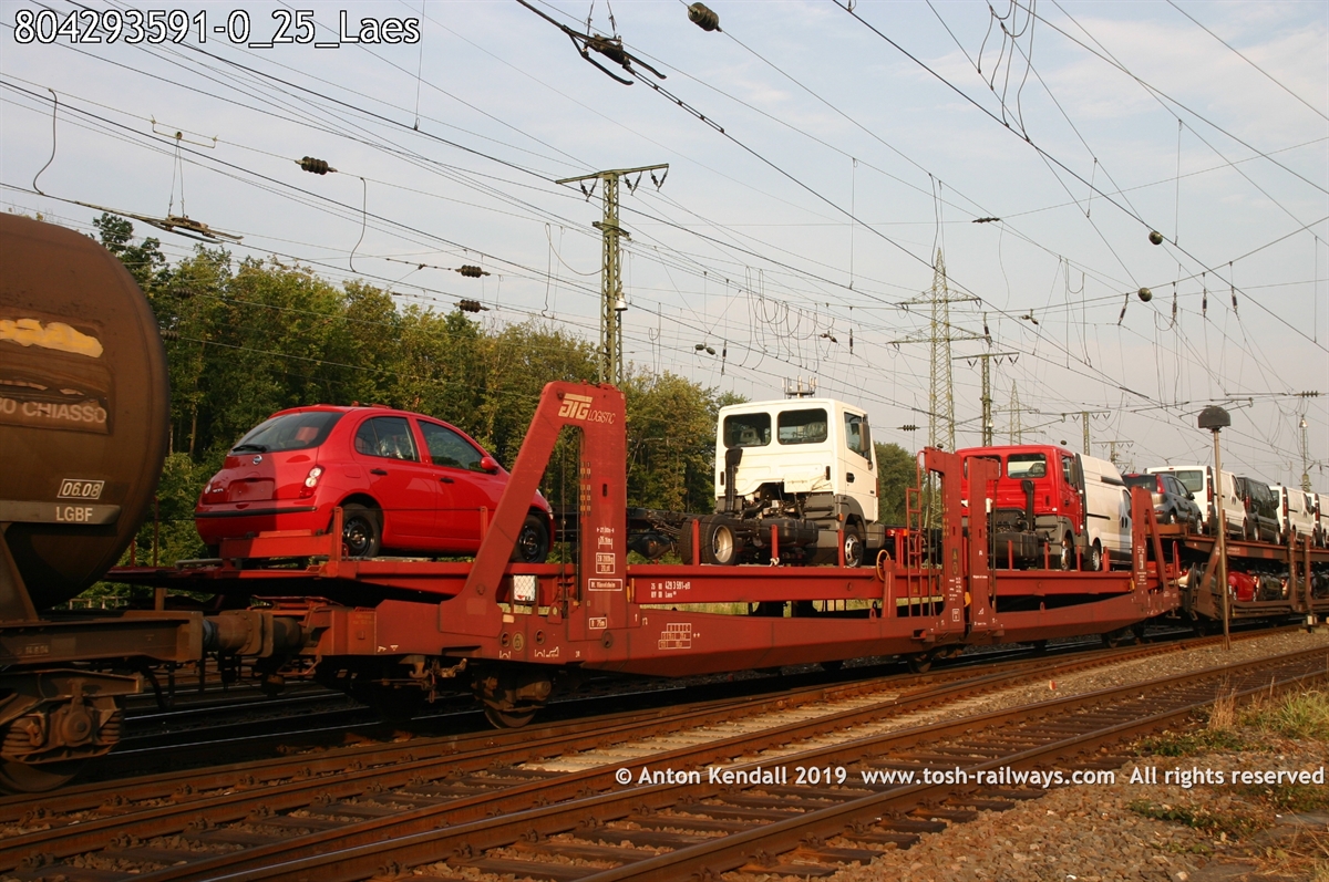 804293591-0_25_Laes.jpg